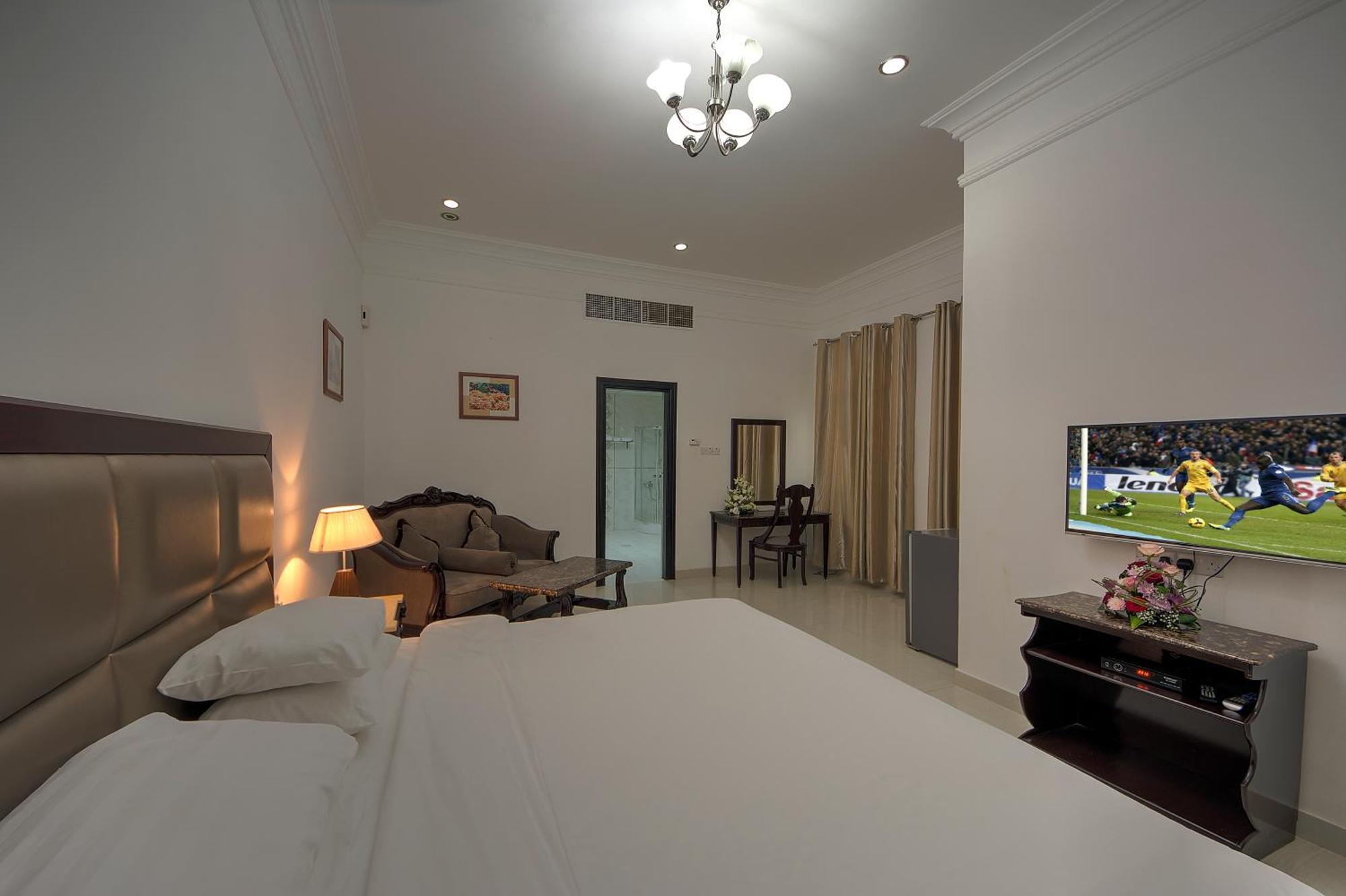 Royal Residence Hotel Apartments Umm al-Quwain Esterno foto